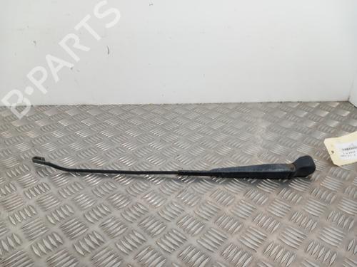 Used Front windshield wiper arm RENAULT CLIO II (BB_, CB_) 1.5 dCi (B/CB07) (65 hp) 29205668