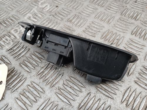 Used Left front window switch Left front window switch PEUGEOT 208 I (CA_, CC_) 1.0 VTi (68 hp) 33431970 33431970