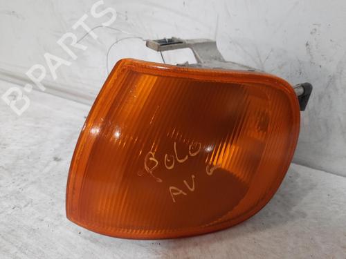 Used Left front indicator VW POLO III (6N1) 55 1.3 (55 hp) 28749845