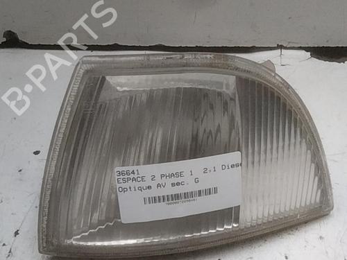 Used Left front indicator RENAULT ESPACE II (J/S63_) 2.1 TD (J633, J634, J/S635, J/S63D) (88 hp) 28789137