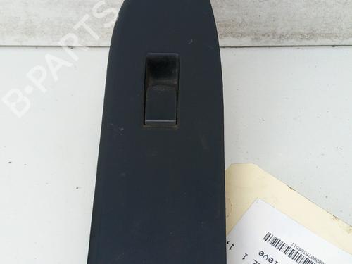 Used Right front window switch SUZUKI GRAND VITARA II (JT, TE, TD) 1.9 DDiS All-wheel Drive (JT419, TD44, JB419WD, JB419XD,... (129 hp) 28762131