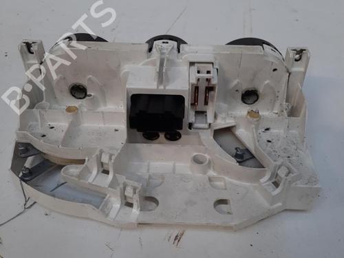 Used Climate control VW BORA I (1J2) 1.9 TDI (110 hp) 28747916