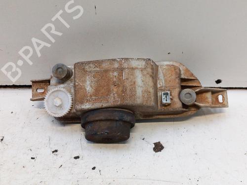 Used Left front fog light FORD ESCORT VI Estate Van (AVL) 1.8 D (60 hp) 28756427