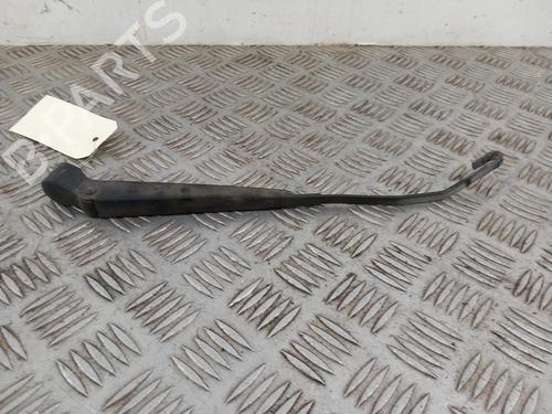 Used Rear windshield wiper arm Rear windshield wiper arm 39539986 39539986
