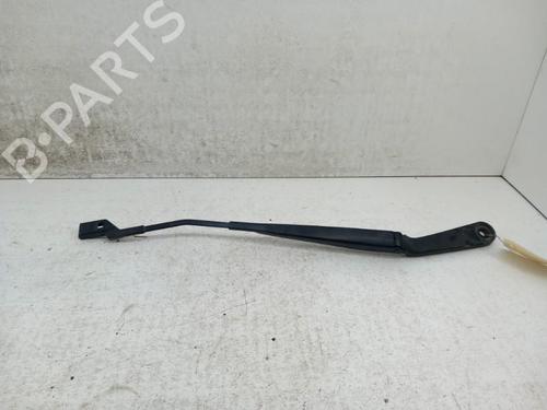 Used Front windshield wiper arm JAGUAR XE (X760) 2.0 D (180 hp) 28783928