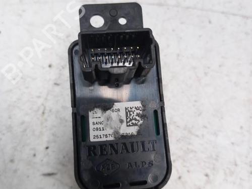 Used Switch Switch RENAULT ARKANA I (LCM_, LDN_) 1.6 E-TECH 145 (LDMU) (143 hp) 28748382 28748382