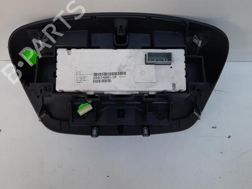 display-monitor-renault-megane-iii-hatchback-bz01_-b3_-2008-28785093 main image