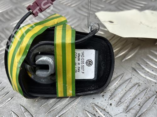 Antenna/Base VW GOLF PLUS V (5M1, 521) 2.0 TDI 16V | BP28737084C140 