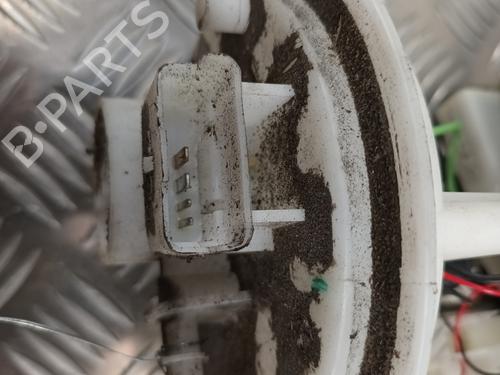 Used Fuel pump LANCIA YPSILON (843_) 1.2 (843.AXL1A) (69 hp) 28743110