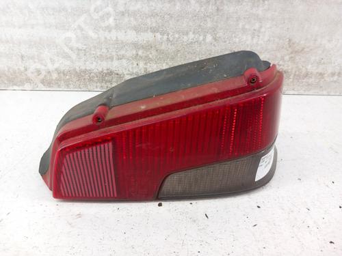 Højre baglygte PEUGEOT 106 I (1A, 1C) 1.5 D (58 hp) 28743645