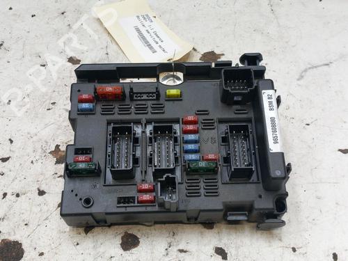 Fuse box PEUGEOT 206+ (2L_, 2M_) 1.1 | BP28778677E1 