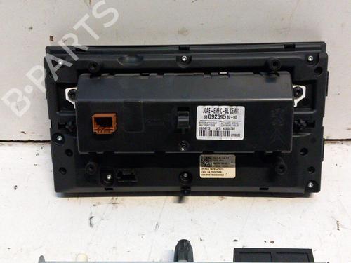 Used Radio Radio 28748466 28748466