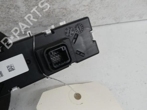 display-monitor-peugeot-108-2014-28784125 main image