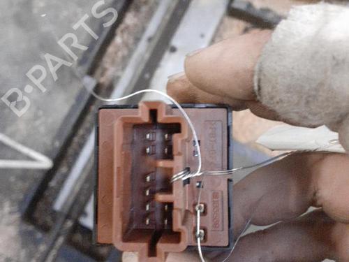 Used Switch Switch PEUGEOT 4007 (VU_, VV_) 2.2 HDi (156 hp) 28754297 28754297