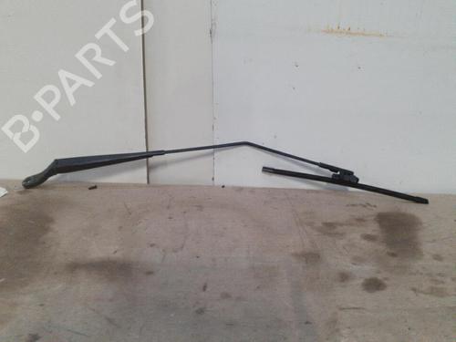 Used Front windshield wiper arm PEUGEOT 207 (WA_, WC_) 1.4 HDi (68 hp) 28791955