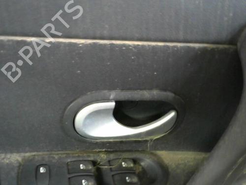 Used Front left interior door handle RENAULT CLIO III Grandtour (KR0/1_) 1.5 dCi (KR0G) (68 hp) 28766293
