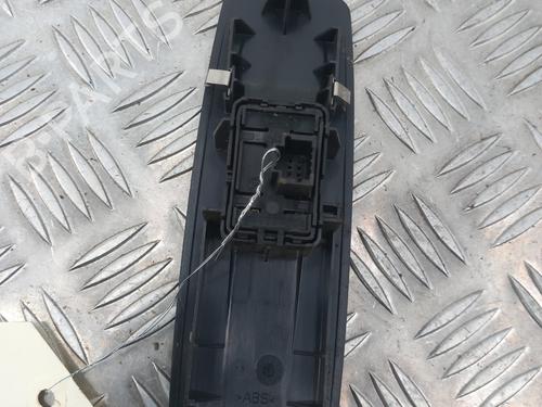 Used Right front window switch Right front window switch RENAULT MEGANE III Hatchback (BZ0/1_, B3_) 1.5 dCi (BZ09, BZ0D, BZ1W, BZ29, BZ14) (110 hp) 28742867 28742867