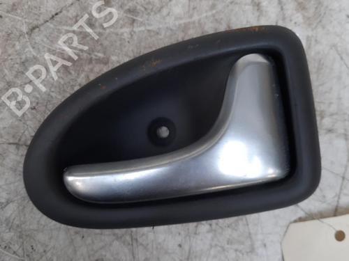 Used Front right interior door handle Front right interior door handle RENAULT SCÉNIC I MPV (JA0/1_, FA0_) 1.9 dCi (JA05, JA1F) (102 hp) 28789459 28789459