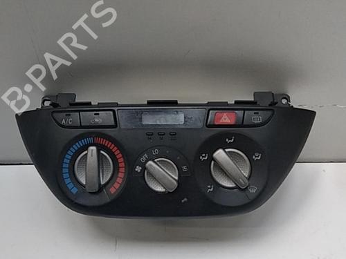 Commande Chauffage TOYOTA RAV 4 II (_A2_) 2.0 D 4WD (CLA20_, CLA21_, CLA20R, CLA21R) (116 hp) 28764763