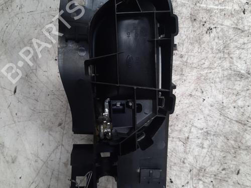 Used Front left exterior door handle PEUGEOT 308 SW I (4E_, 4H_) 1.6 HDi (109 hp) 28760555