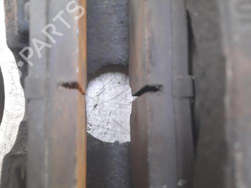 Used Right front brake caliper BMW 1 (E87) 118 d (122 hp) 28787213
