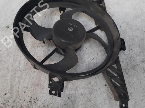 Used Radiator fan RENAULT TWINGO II (CN0_) 1.2 16V (CN04, CN0B) (75 hp) 28774052