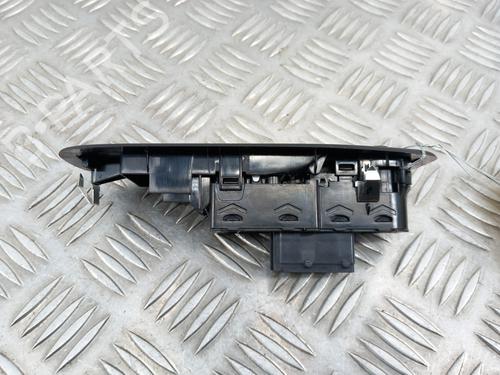 Left front window switch PEUGEOT 208 I (CA_, CC_) 1.4 HDi | BP28782911I27 