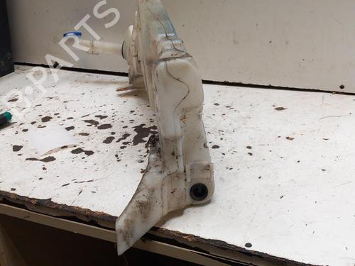 windscreen-washer-tank-ford-c-max-dm2-2007-2008-2009-2010-28756048 main image