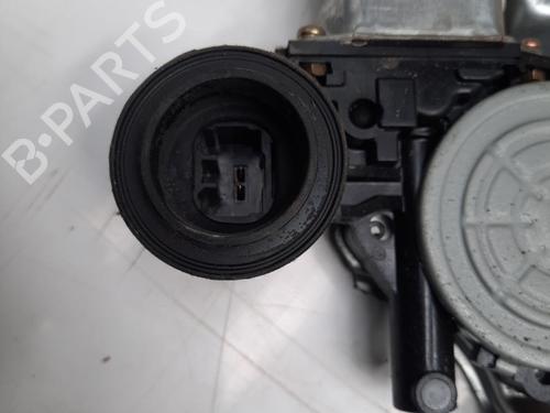 Lève-vitre avant droit TOYOTA RAV 4 II (_A2_) 2.0 D 4WD (CLA20_, CLA21_, CLA20R, CLA21R) (116 hp) 28764753