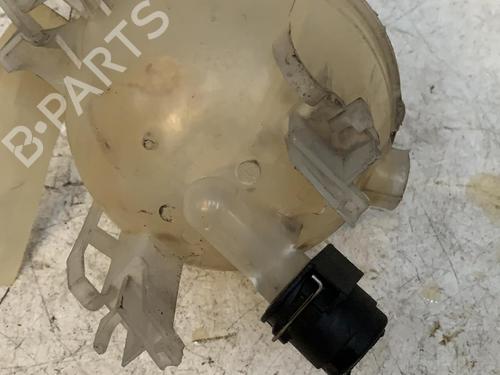 Used Expansion tank PEUGEOT 308 II (LB_, LP_, LW_, LH_, L3_) 1.6 HDi / BlueHDi 115 (115 hp) 28774130