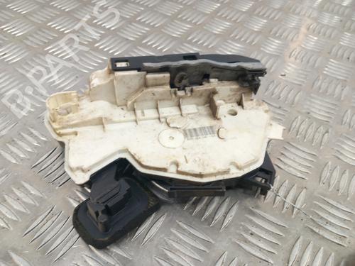 Used Electronic module VW GOLF VI (5K1) 1.6 TDI (105 hp) 28739432