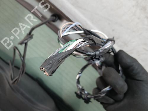tailgate-renault-clio-iii-br01-cr01-2005-2006-2007-2008-2009-2010-2011-2012-2013-2014-39710886 main image
