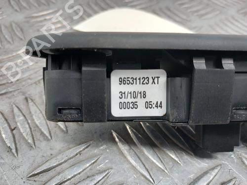 Left front window switch PEUGEOT 307 CC (3B) 2.0 16V | BP36938289I27 - Image 3