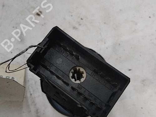 Forlygtekontakt VW GOLF IV (1J1) 1.4 16V (75 hp) 28775952