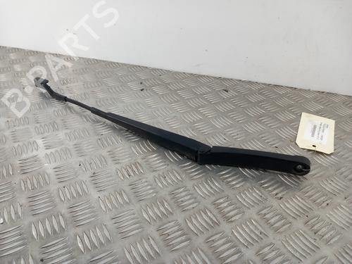 Used Front windshield wiper arm VW POLO VI (AW1, BZ1, AE1) 1.0 TSI (95 hp) 28737283