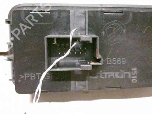 Used Headlight switch ALFA ROMEO MITO (955_) 1.3 MultiJet (955AXP1A, 955AYC1A) (95 hp) 28748360