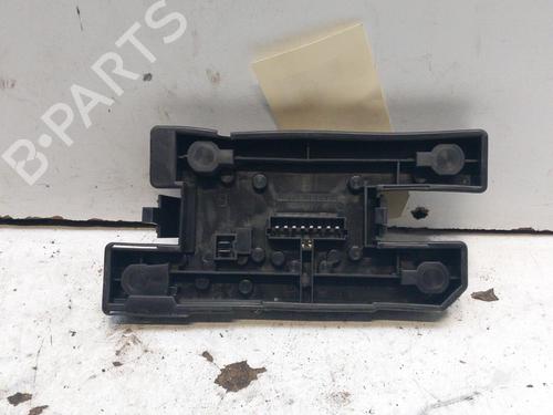 Lampeholder Lampeholder RENAULT CLIO I (B/C57_, 5/357_) 1.8 (95 hp) 28778649 28778649