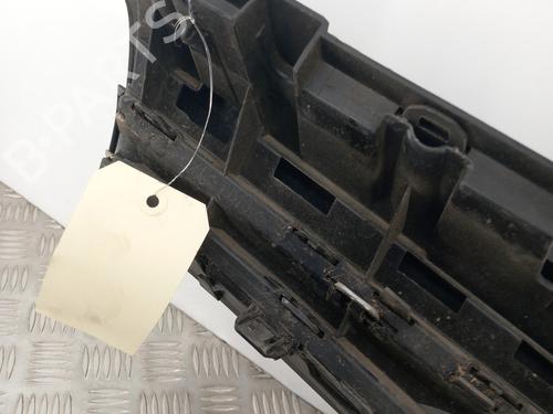 grille-renault-kangoo-express-fw01_-2008-28742693 main image