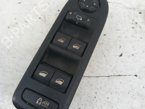 Used Left front window switch PEUGEOT 308 I (4A_, 4C_) 1.6 HDi (92 hp) 28737605