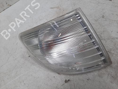 Used Right front indicator MERCEDES-BENZ VITO Van (W638) 108 CDI 2.2 (638.094) (82 hp) 28775303