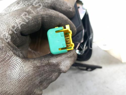 front-right-seatbelt-porsche-cayenne-9pa-2002-2003-2004-2005-2006-2007-2008-2009-2010-28746395 main image