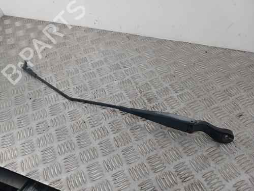 Vindspejlsviskerarm ALFA ROMEO 159 (939_) 1.9 JTDM 16V (939AXC1B, 939AXC12) (150 hp) 32064824