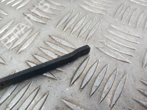 front-windshield-wiper-arm-dacia-logan-mcv-ii-2013-29898222 main image