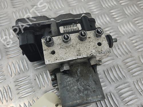 Used ABS pump PEUGEOT 5008 (0U_, 0E_) 1.6 HDi (110 hp) 28738747
