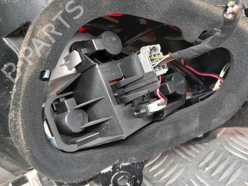 left-taillight-volvo-v40-hatchback-525-2012-2013-2014-2015-2016-2017-2018-2019-38540959 main image