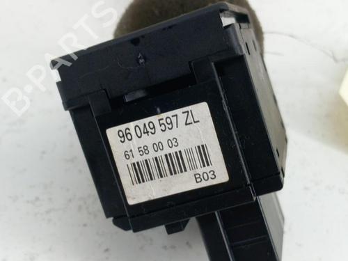Used Steering column stalk PEUGEOT 206 Hatchback (2A/C) 1.9 D (69 hp) 28762107