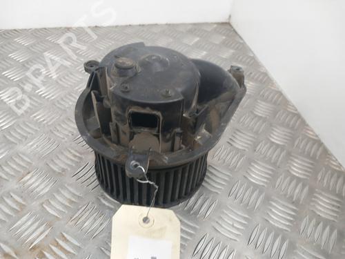 Used Heater blower motor MERCEDES-BENZ VITO Van (W638) 112 CDI 2.2 (638.094) (122 hp) 28757114