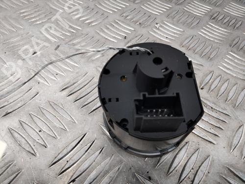 Used Headlight switch Headlight switch VW GOLF PLUS V (5M1, 521) 2.0 TDI (110 hp) 28779495 28779495