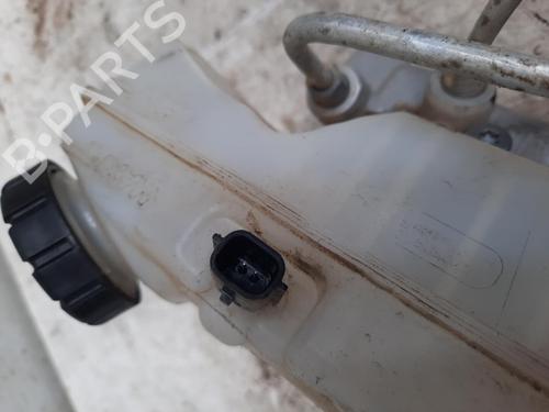 Used Brake master cylinder Brake master cylinder DACIA SANDERO II TCe 90 (B8M1, B8MA, B8AC) (90 hp) 28772247 28772247