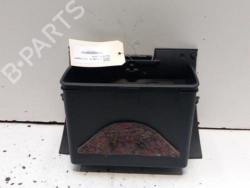 Vano posta oggetti TOYOTA YARIS (_P1_) 1.5 (NCP13_, NCP13R) (105 hp) 28778421